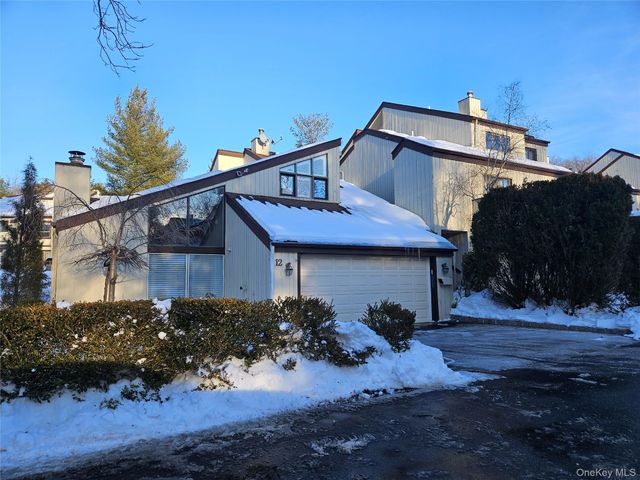 12 Chippewa Court, Suffern, NY 10901