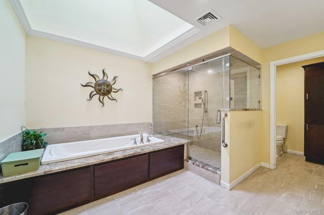 12 Chippewa Court, Suffern, NY 10901