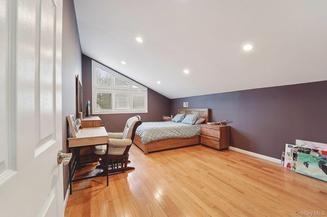 12 Chippewa Court, Suffern, NY 10901