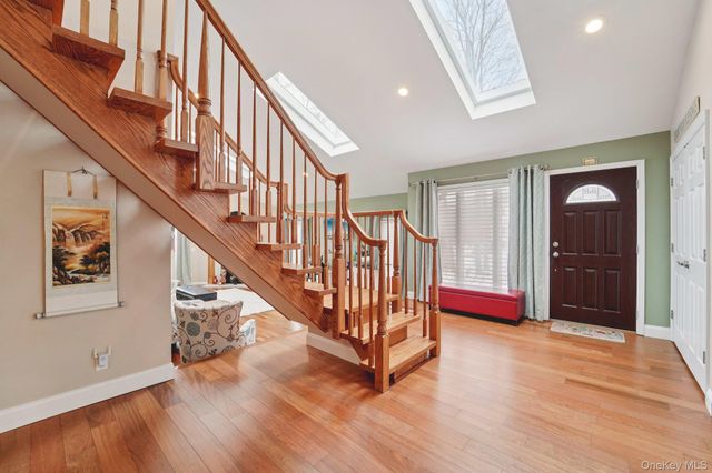 12 Chippewa Court, Suffern, NY 10901