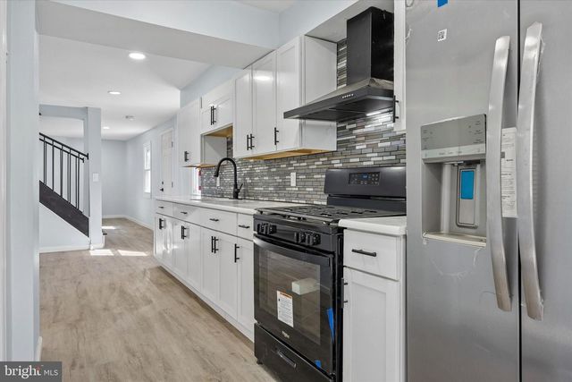 6 W GRIFFITH ST, Penns Grove, NJ 08069