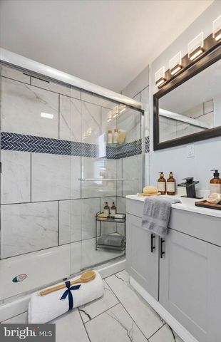 6 W GRIFFITH ST, Penns Grove, NJ 08069