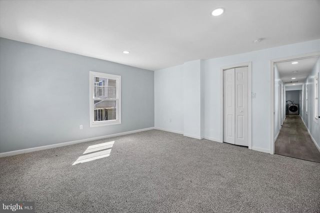 6 W GRIFFITH ST, Penns Grove, NJ 08069