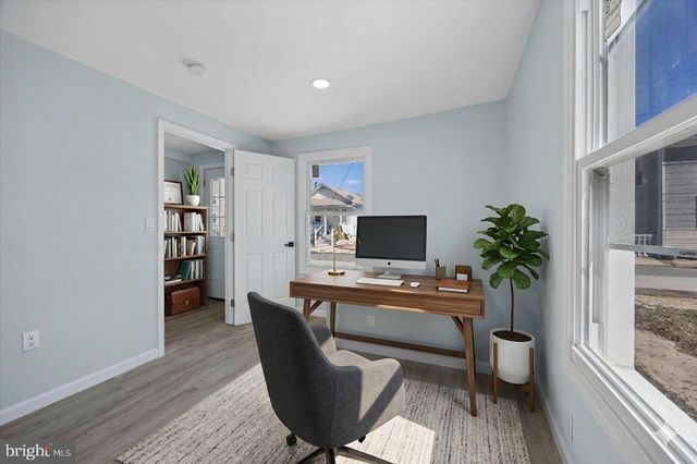 6 W GRIFFITH ST, Penns Grove, NJ 08069