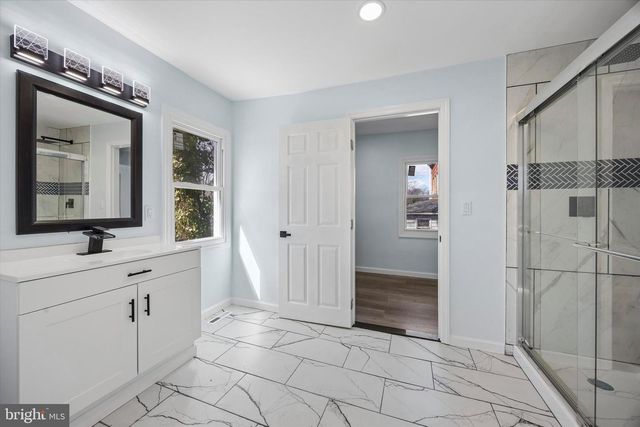 6 W GRIFFITH ST, Penns Grove, NJ 08069