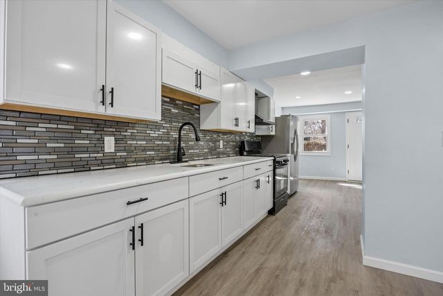 6 W GRIFFITH ST, Penns Grove, NJ 08069