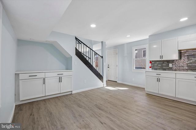 6 W GRIFFITH ST, Penns Grove, NJ 08069