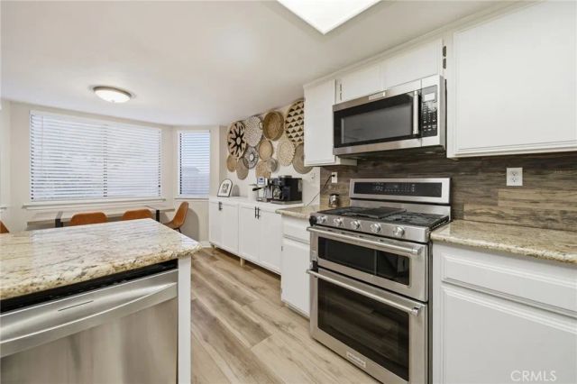 21185 Wren Street, Apple Valley, CA 92308