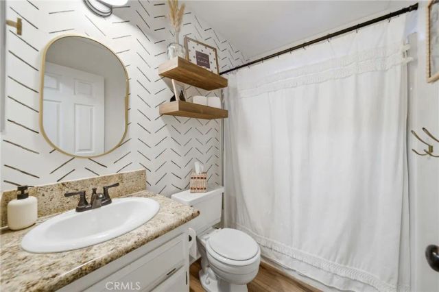 21185 Wren Street, Apple Valley, CA 92308