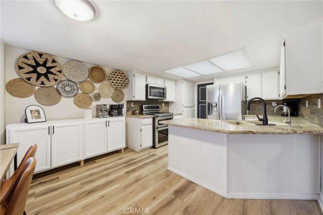 21185 Wren Street, Apple Valley, CA 92308
