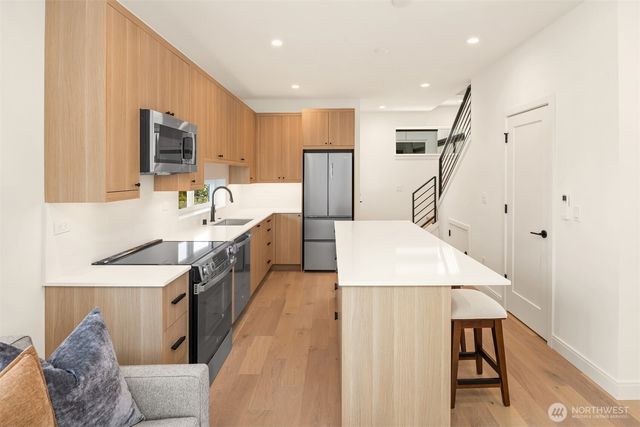 9010 5th Avenue S, Seattle, WA 98108