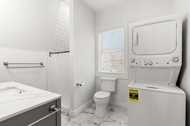 37 Lakeview St, Whitman, MA 02382