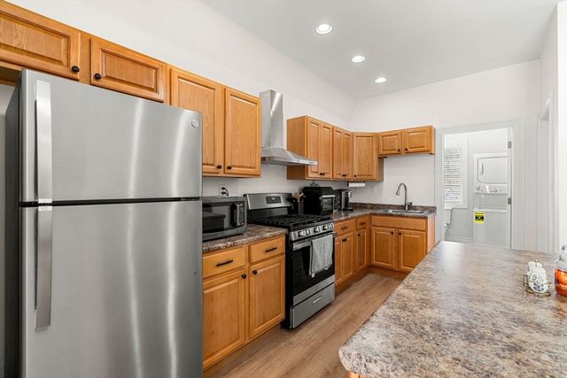 37 Lakeview St, Whitman, MA 02382