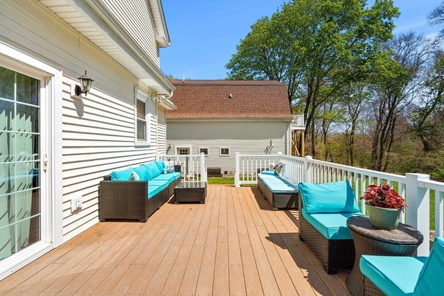 37 Lakeview St, Whitman, MA 02382