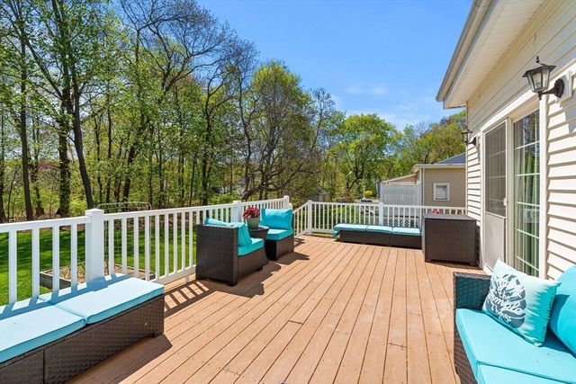 37 Lakeview St, Whitman, MA 02382
