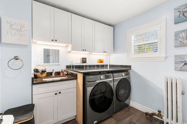 37 Lakeview St, Whitman, MA 02382