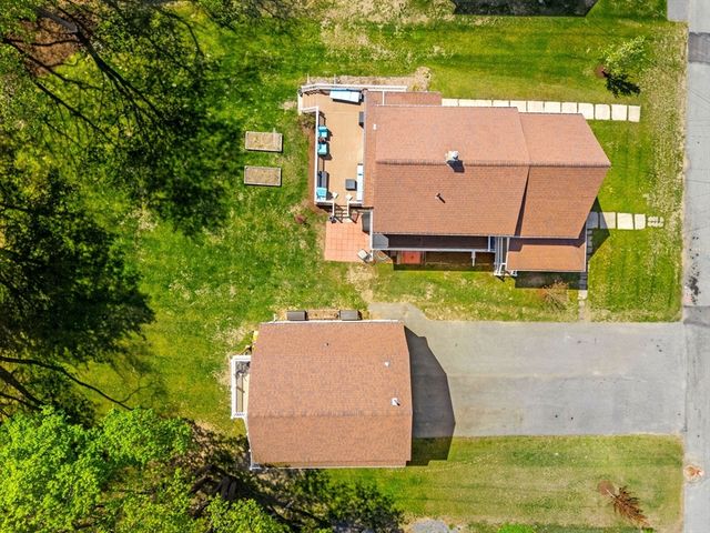 37 Lakeview St, Whitman, MA 02382