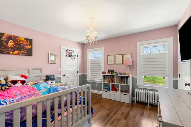 37 Lakeview St, Whitman, MA 02382