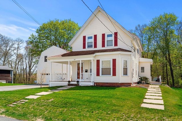 37 Lakeview St, Whitman, MA 02382