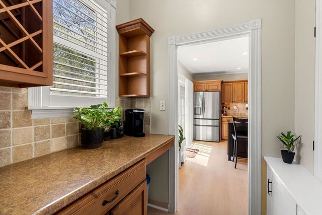 37 Lakeview St, Whitman, MA 02382