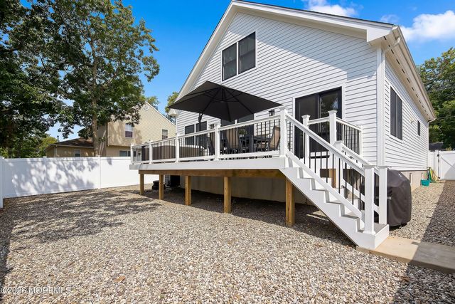 242 16th Avenue, Brick, NJ 08724