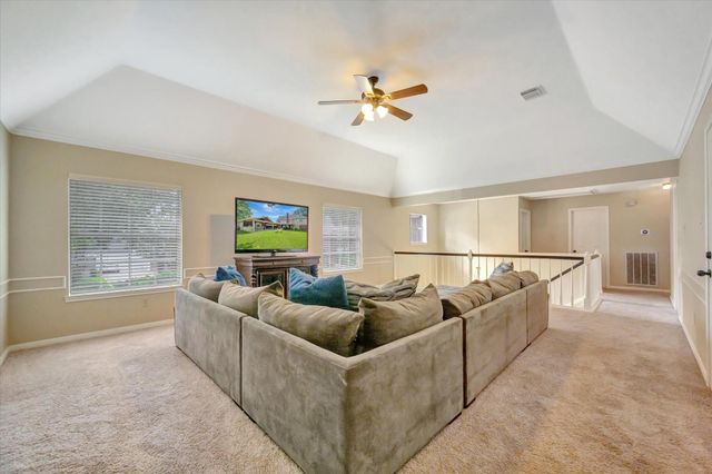 15110 Greenleaf Lane, Houston, TX 77062