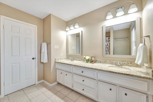 15110 Greenleaf Lane, Houston, TX 77062