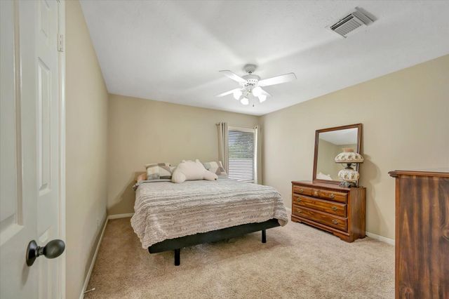 15110 Greenleaf Lane, Houston, TX 77062