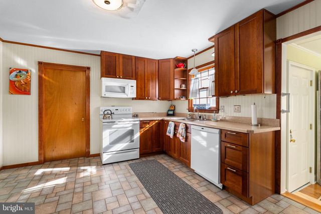 212 FRIENDSHIP RD, Elkton, MD 21921