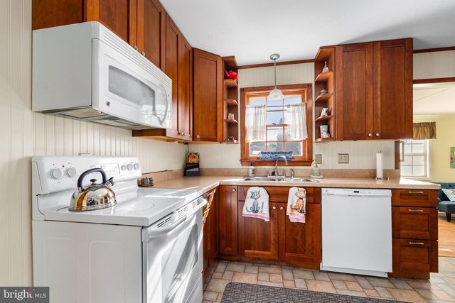 212 FRIENDSHIP RD, Elkton, MD 21921