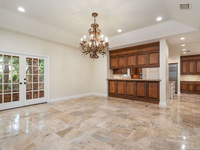 16 Galleria Drive, San Antonio, TX 78257