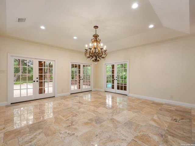 16 Galleria Drive, San Antonio, TX 78257