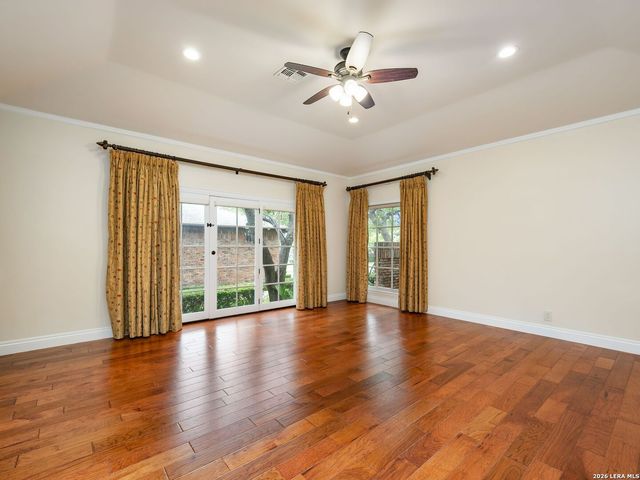 16 Galleria Drive, San Antonio, TX 78257