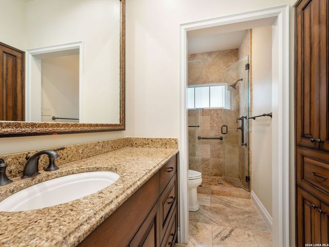 16 Galleria Drive, San Antonio, TX 78257