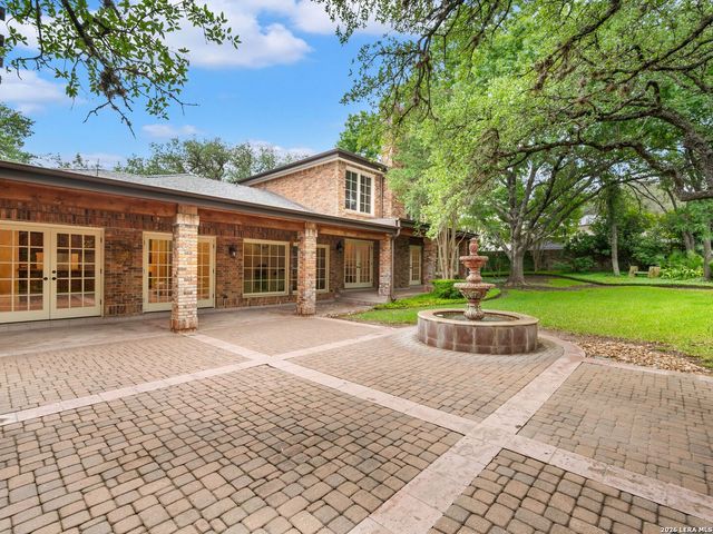 16 Galleria Drive, San Antonio, TX 78257