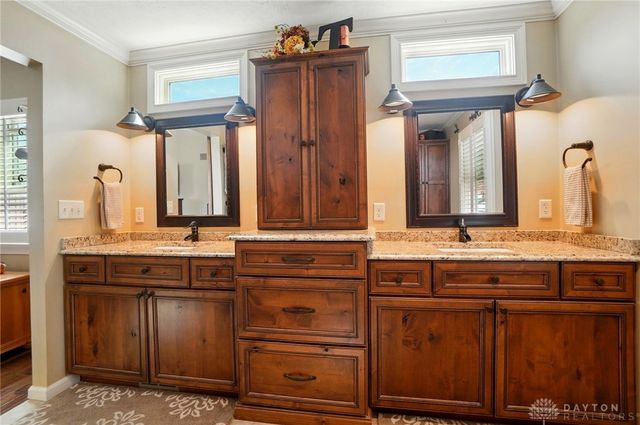 8457 Strout Road, Clarksville, OH 45113