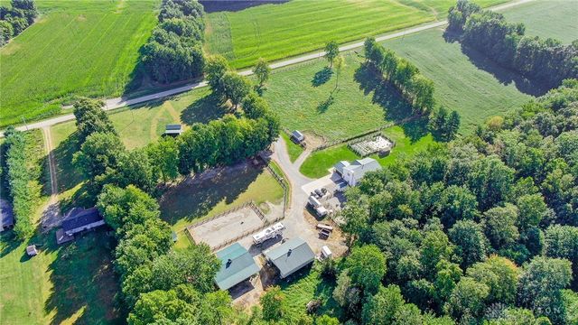 8457 Strout Road, Clarksville, OH 45113