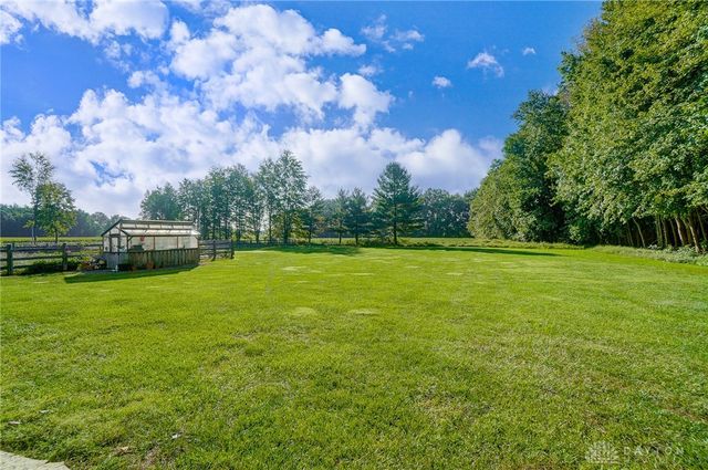 8457 Strout Road, Clarksville, OH 45113