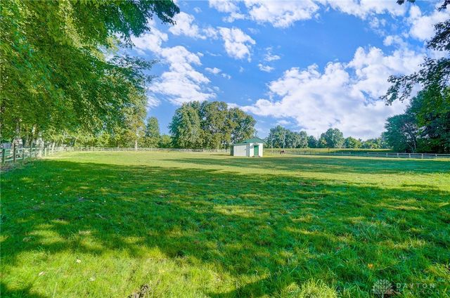 8457 Strout Road, Clarksville, OH 45113
