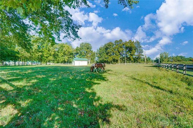 8457 Strout Road, Clarksville, OH 45113