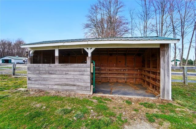 8457 Strout Road, Clarksville, OH 45113