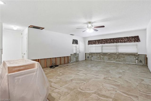 1500 Popham DR A38, Fort Myers, FL 33919