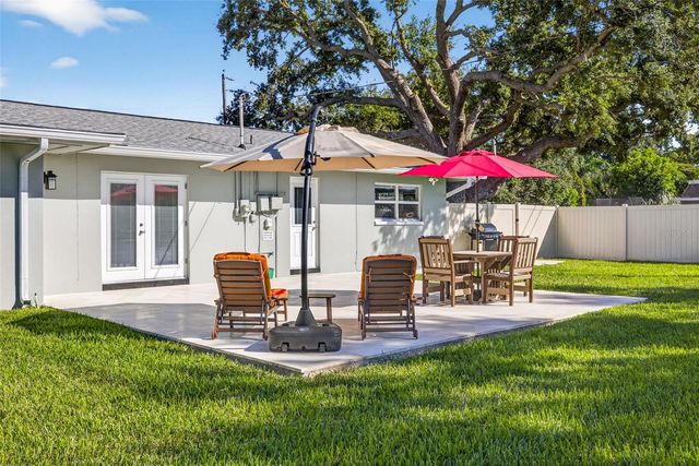 12620 138TH STREET N, Largo, FL 33774
