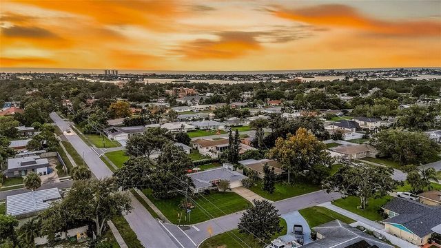 12620 138TH STREET N, Largo, FL 33774