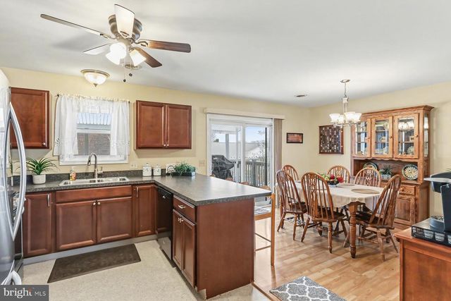 2028 MT VERNON CIR, Harrisburg, PA 17110