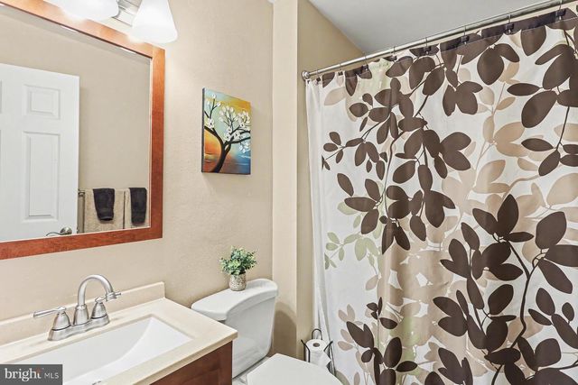 2028 MT VERNON CIR, Harrisburg, PA 17110