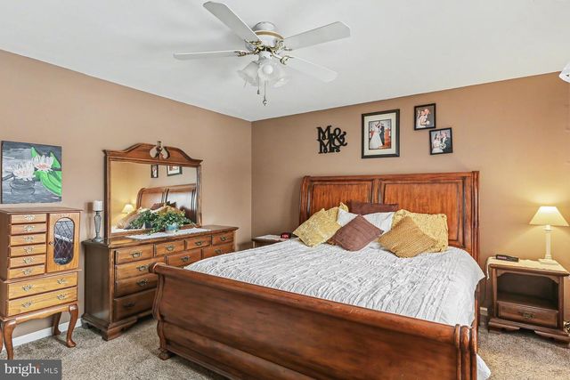 2028 MT VERNON CIR, Harrisburg, PA 17110