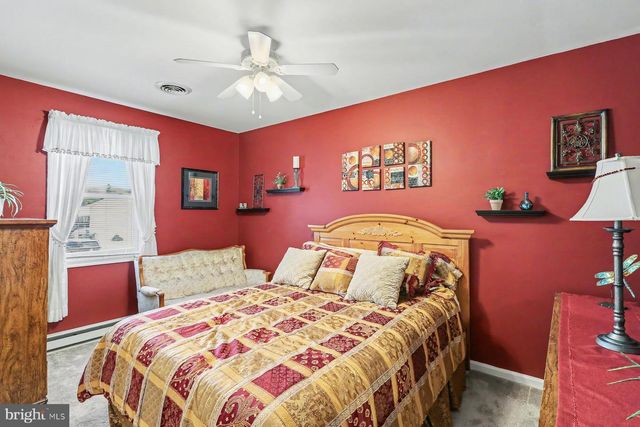 2028 MT VERNON CIR, Harrisburg, PA 17110