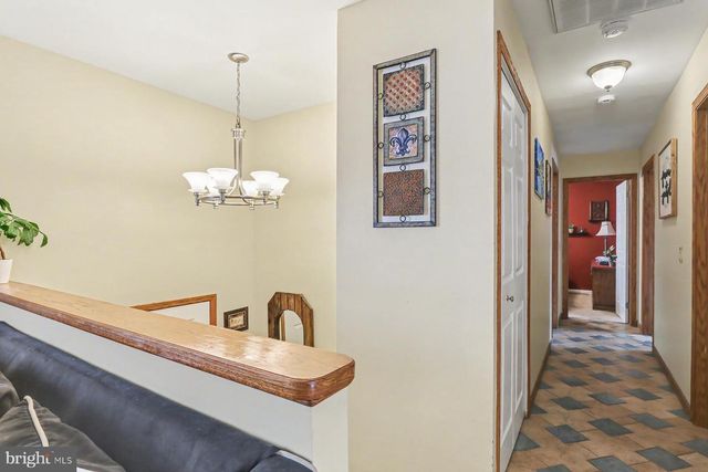 2028 MT VERNON CIR, Harrisburg, PA 17110