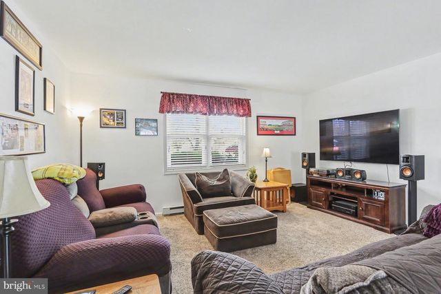 2028 MT VERNON CIR, Harrisburg, PA 17110